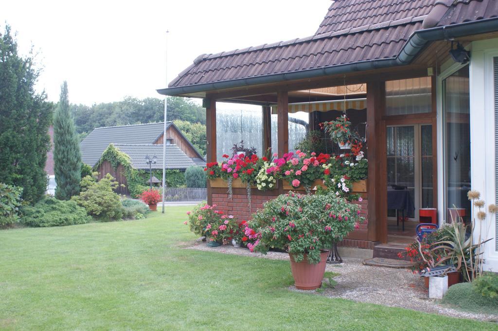 Hotel Amselhof Bispingen Exterior photo
